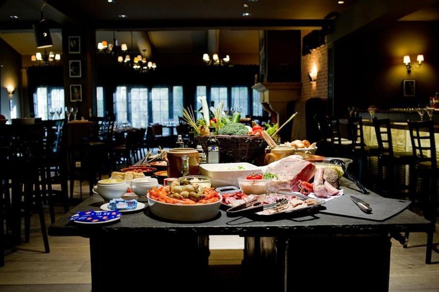 Hotel Arquier Les Milles Экстерьер фото